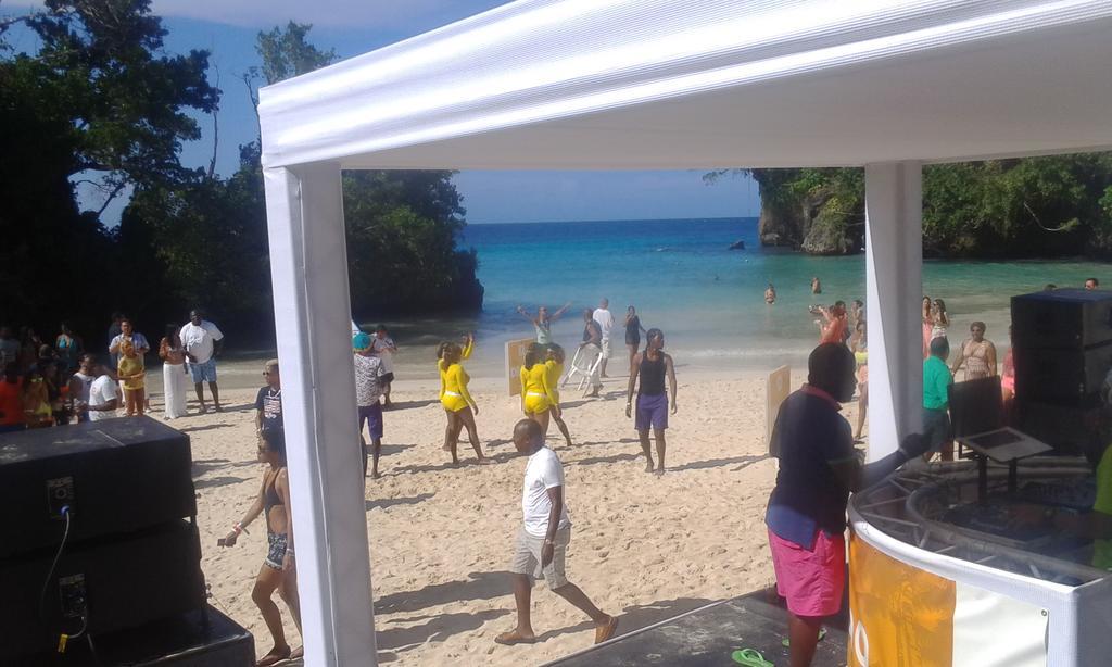 San San Tropez Hotel Port Antonio Exterior foto